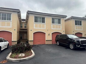 2490 Centergate Dr, Unit 105 in Miramar, FL - Building Photo