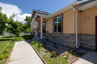 496 E 3400 S in South Salt Lake, UT - Building Photo - Building Photo
