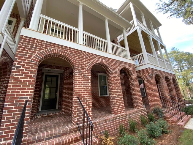 707 Brennan Dr