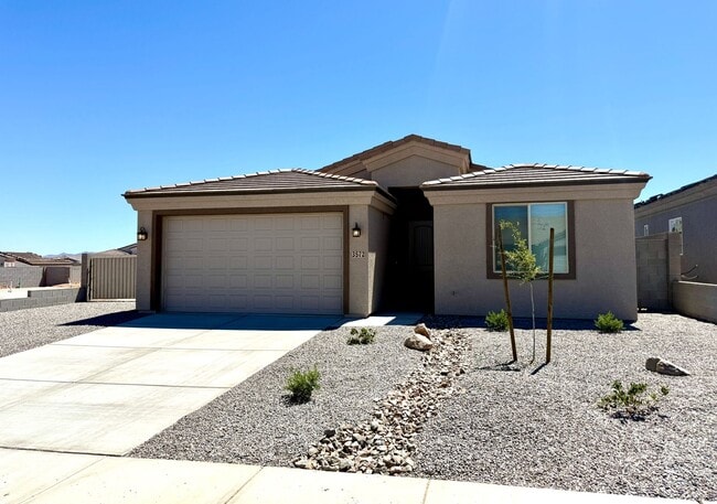 3572 Charleston Loop