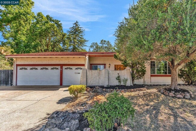 property at 920 Palmer Rd