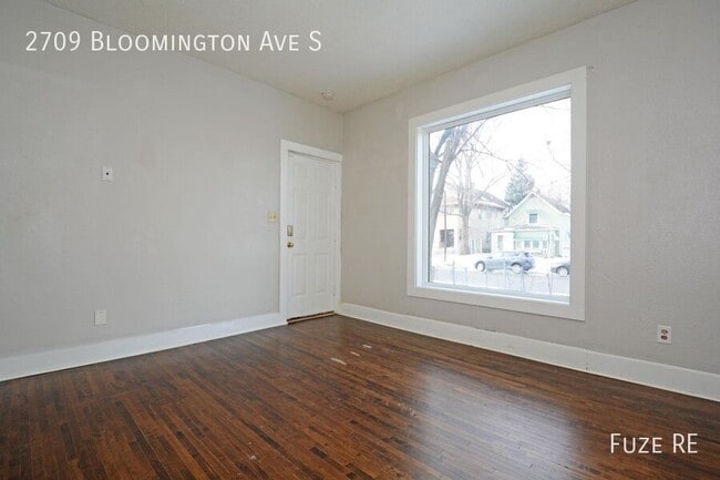 2709 Bloomington Ave in Minneapolis, MN - Building Photo - Building Photo