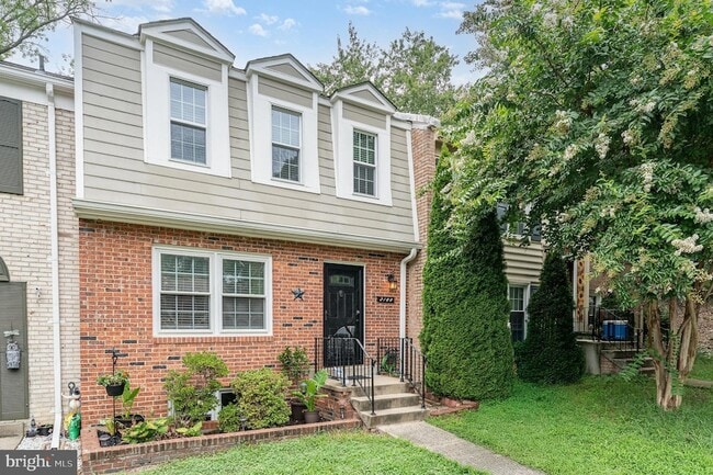 2168 Mayflower Dr in Woodbridge, VA - Building Photo - Building Photo