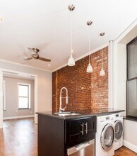 60 Avenue B, Unit 3C in New York, NY - Foto de edificio - Building Photo