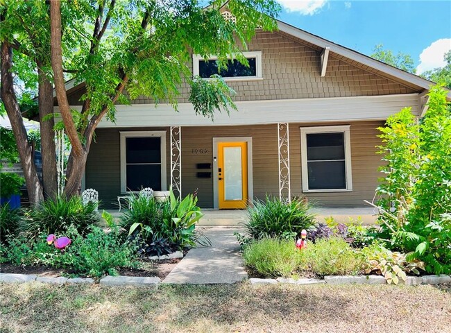 property at 1902 Canterbury St
