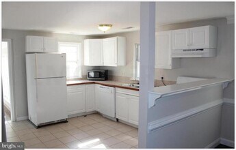 3735 West Ox Rd in Fairfax, VA - Building Photo - Building Photo