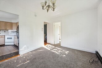 25821 Send St in Roseville, MI - Building Photo - Building Photo