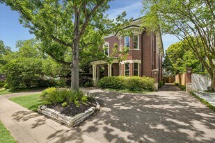 2368 Timber Ln in Houston, TX - Building Photo