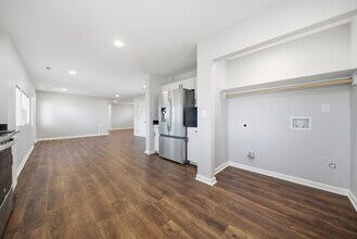 538 Rowe Dr in Newton, NC - Building Photo - Building Photo