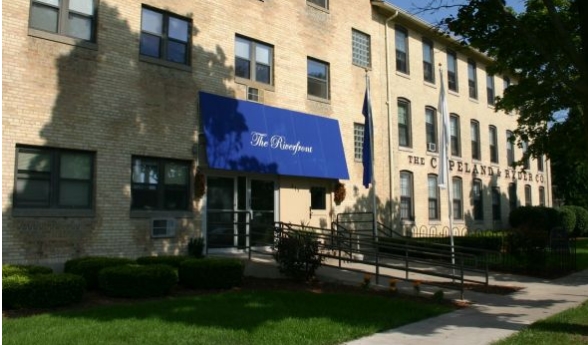 Riverfront Apartments in Jefferson, WI - Foto de edificio