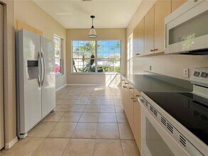 1782 Summer Breeze Way in Sarasota, FL - Building Photo - Building Photo