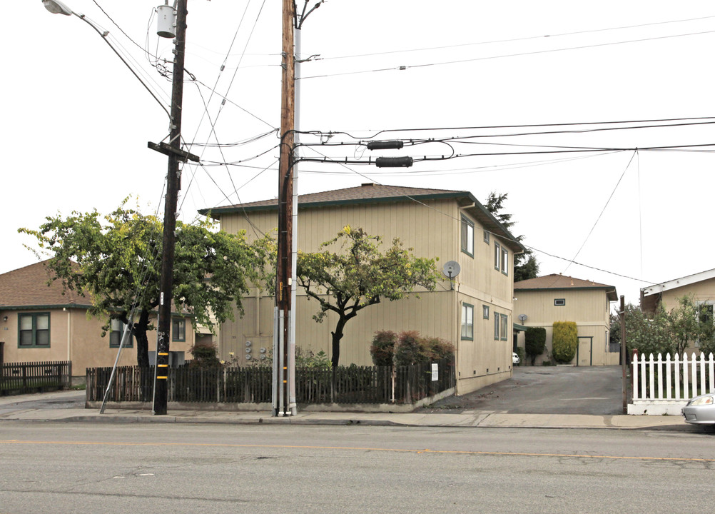 35 San Juan Rd in Royal Oaks, CA - Foto de edificio