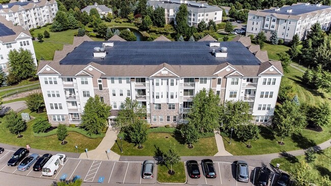 Jonathans Landing in Braintree, MA - Building Photo - Primary Photo