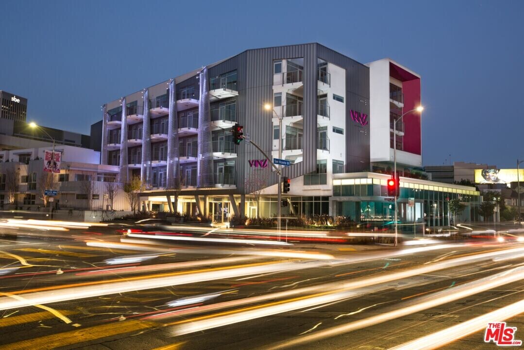 950 S Fairfax Ave in Los Angeles, CA - Building Photo