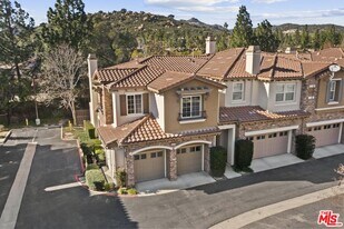 11507 Verona Dr in Chatsworth, CA - Building Photo