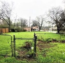 801 Truman St in Arlington, TX - Building Photo - Building Photo