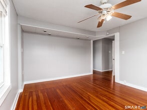 969 S Main St in Southington, CT - Building Photo - Building Photo