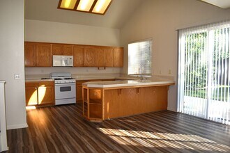 9428 Viridian Way in Elk Grove, CA - Building Photo - Building Photo