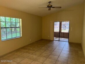 993 Stonybrook Cir in Port Orange, FL - Building Photo - Building Photo