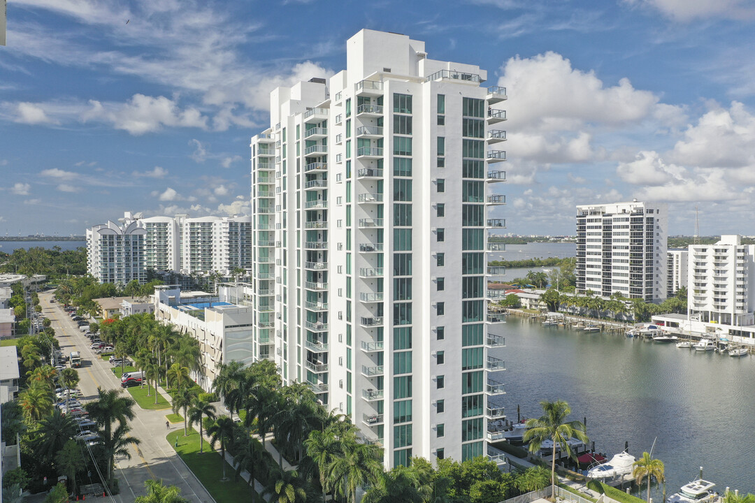 Eloquence on the Bay in North Bay Village, FL - Building Photo