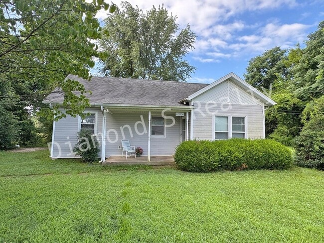 property at 4006 W Maple St