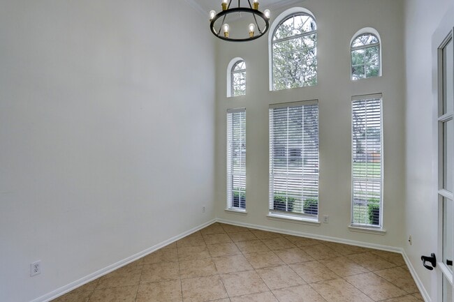 24823 Garnet Shadow Ln