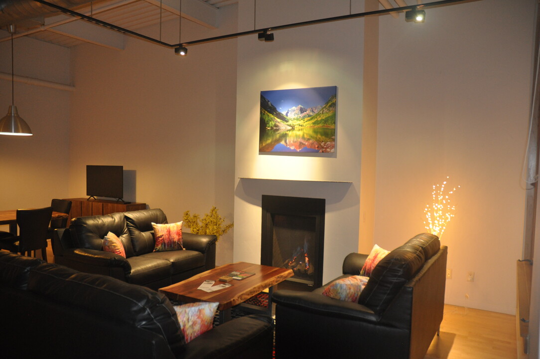231 Robinson St, Unit #330 in Basalt, CO - Building Photo