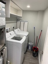 300 NW 42nd Ave, Unit 409 in Miami, FL - Building Photo - Building Photo