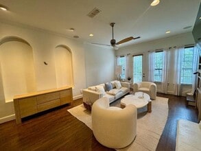 1004 Pavillion St in Dallas, TX - Building Photo - Building Photo