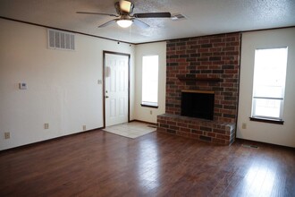 101-103 Crystal in Norman, OK - Building Photo - Building Photo