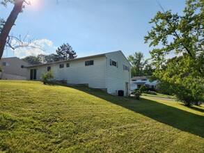 4152 Marietta Dr in Vestal, NY - Building Photo - Building Photo