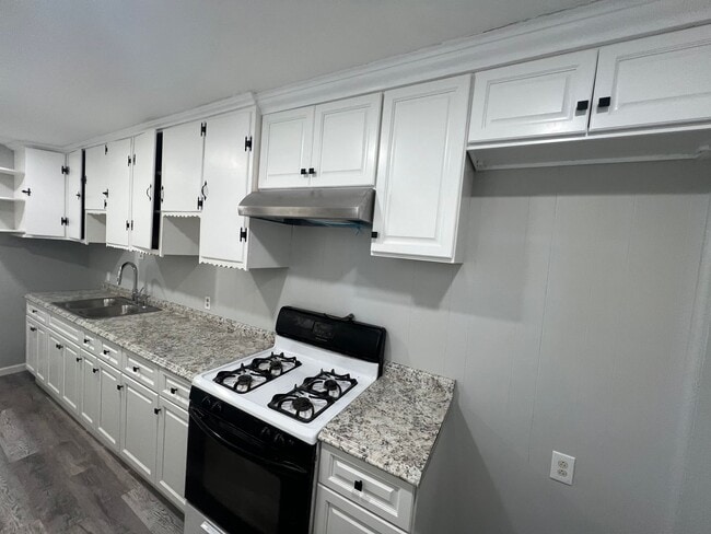 property at 1222 Muhlenberg St