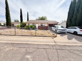 1711 W 1300 N in Saint George, UT - Building Photo