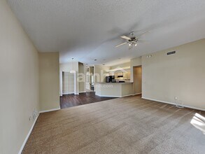 1851 Burgess Hill Dr E in Jacksonville, FL - Building Photo - Building Photo