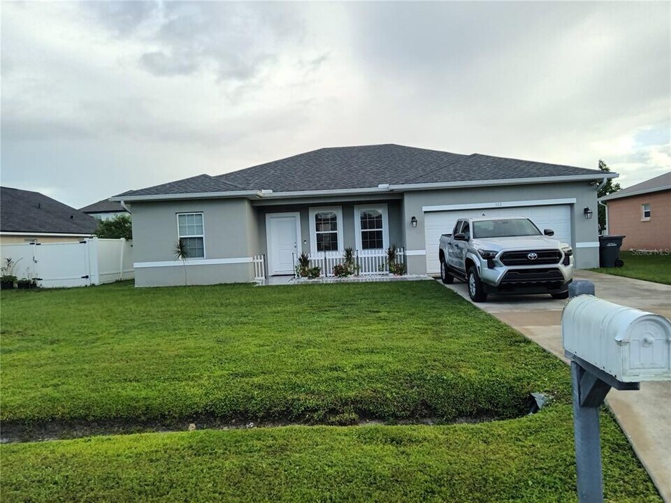 312 Clearwater Ln in Kissimmee, FL - Building Photo