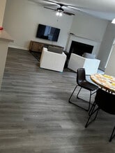 533 Mill Pond Dr in Winston-Salem, NC - Foto de edificio - Building Photo