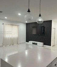 655 NW 24th Ave in Fort Lauderdale, FL - Building Photo - Building Photo