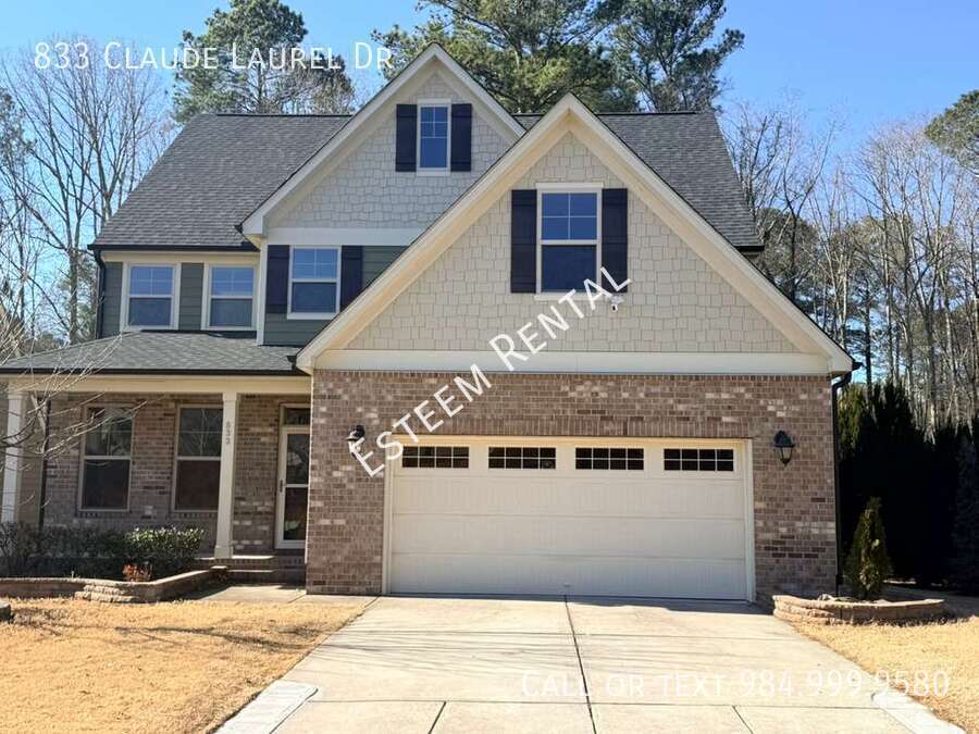 833 Claude Laurel Dr in Apex, NC - Building Photo