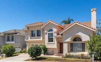 531 Kellwood Ct in Oak Park, CA - Building Photo