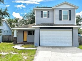 3202 W Hartnett Ave in Tampa, FL - Building Photo