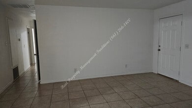 40712 179th St E in Lancaster, CA - Building Photo - Building Photo