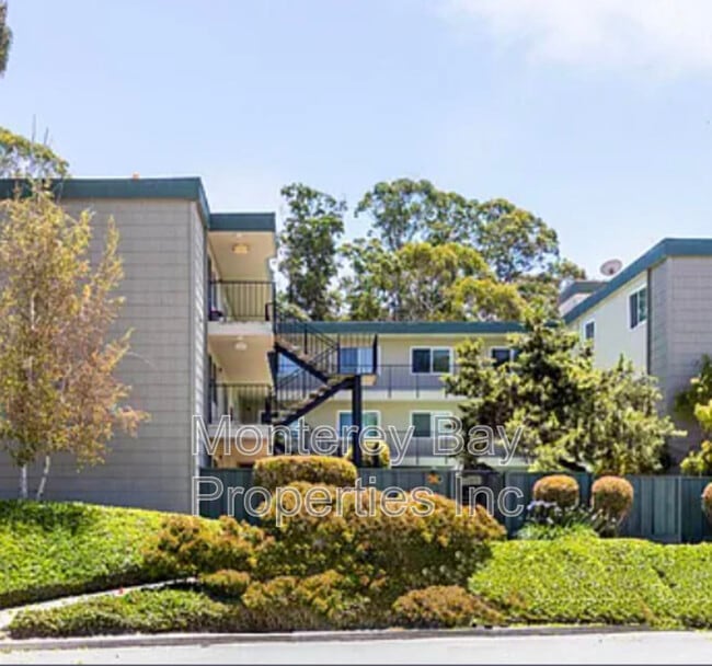 property at 825 Balboa Ave