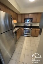 317 Wisconsin Ave, Unit 1C in Oak Park, IL - Foto de edificio - Building Photo