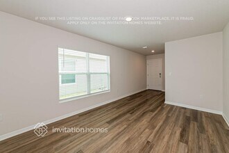 5917 Silver Moonlight Dr in Palmetto, FL - Building Photo - Building Photo