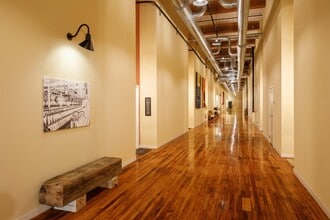 Lofts By The Lake in Greer, SC - Foto de edificio - Building Photo