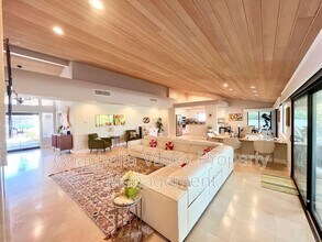 48550 Valley View Dr in Palm Desert, CA - Building Photo - Building Photo