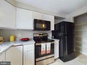 4433 Hunt Pl NE in Washington, DC - Building Photo - Building Photo
