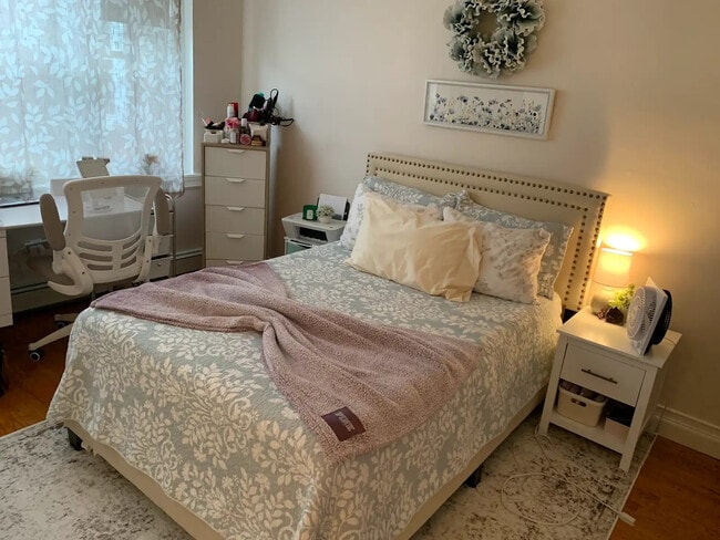 25 Chester St, Unit 5 in Boston, MA - Foto de edificio - Building Photo