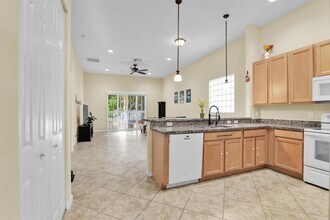 7977 Tangelo Dr in Boynton Beach, FL - Building Photo - Building Photo