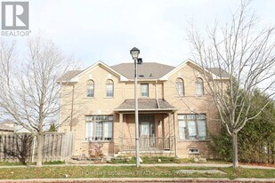 2 Catherina St in Markham, ON - Building Photo